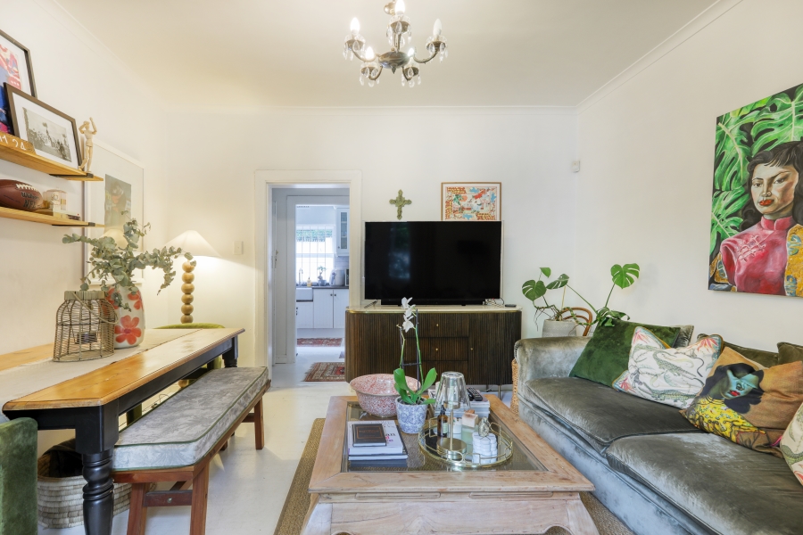 2 Bedroom Property for Sale in Vredehoek Western Cape
